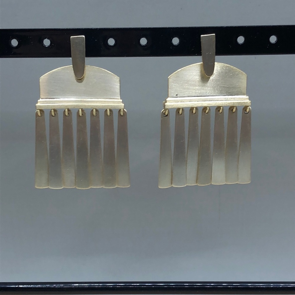 Kendra Scott Layne Statement Dangle Earrings In G… - image 3